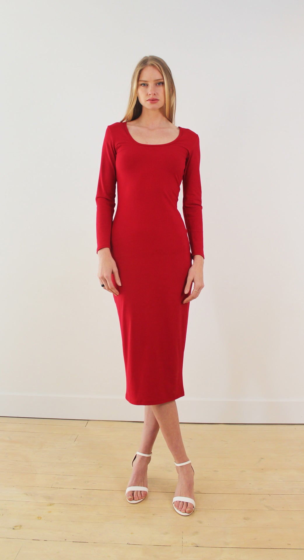 Made in Canada. Women's Clothing. Bamboo fabric. OEKO-TEX certified. Women's dress. Super soft fabric. Bamboo rib knit. Long sleeve dress.Tight red dress.